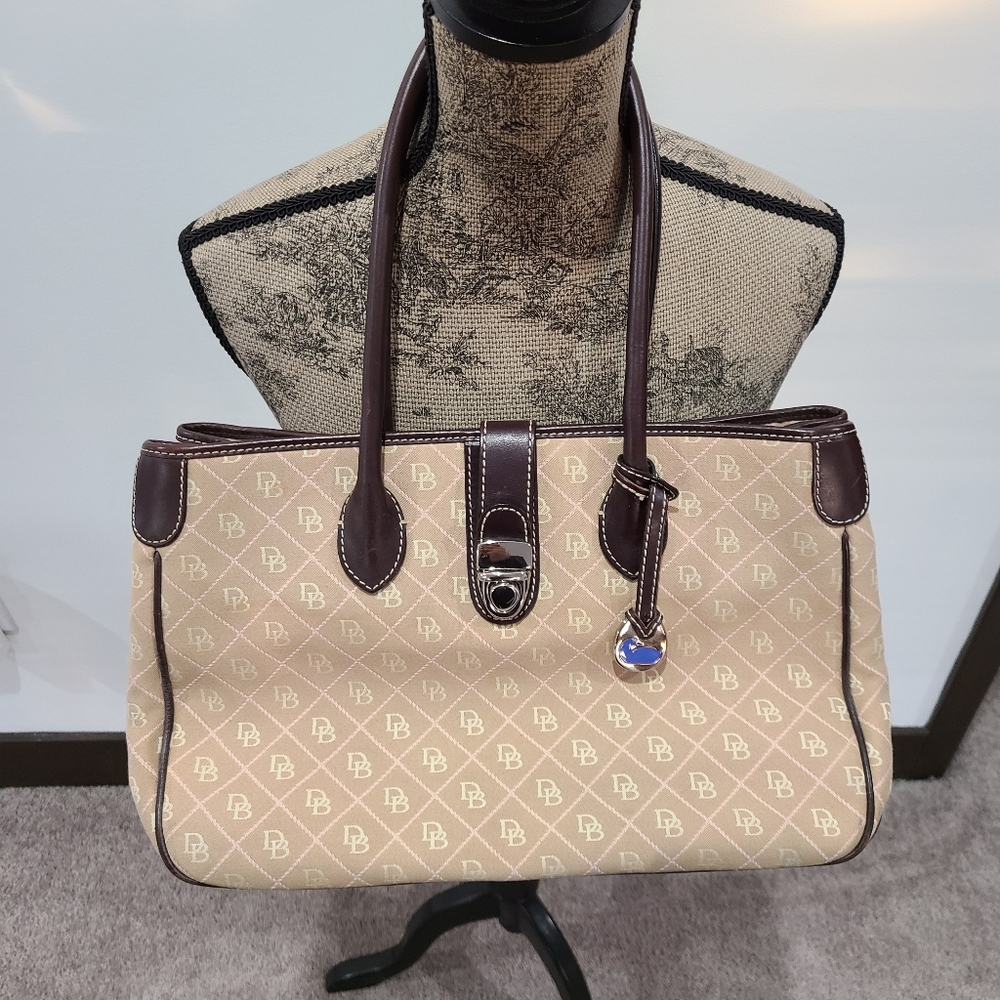 Dooney & Bourke Shoulder Bag